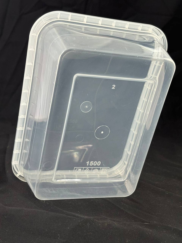 ظروف پلاستیکی شفاف جادار برای نگهداری غذا